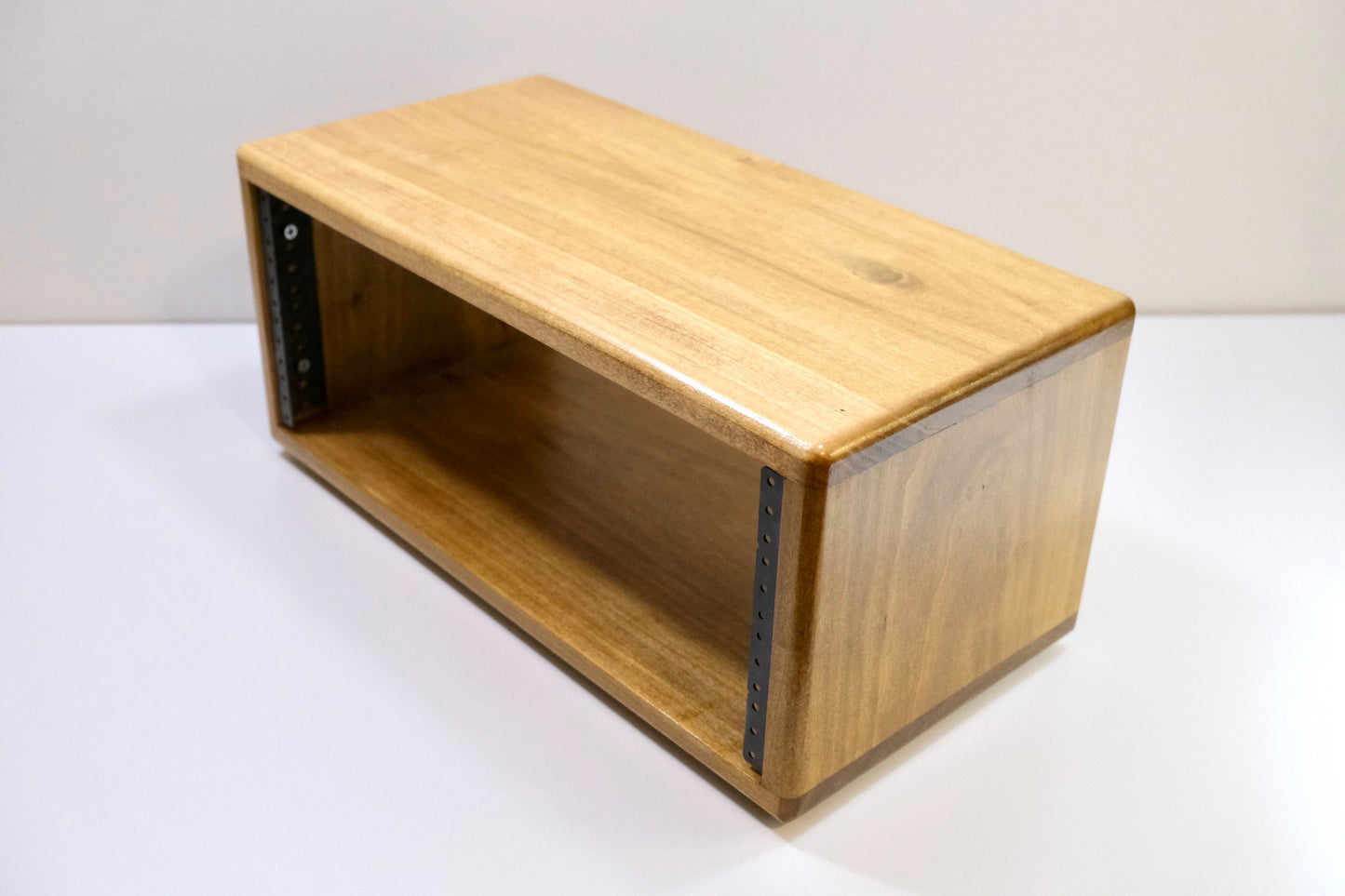 4U HARDWOOD STUDIO RACK