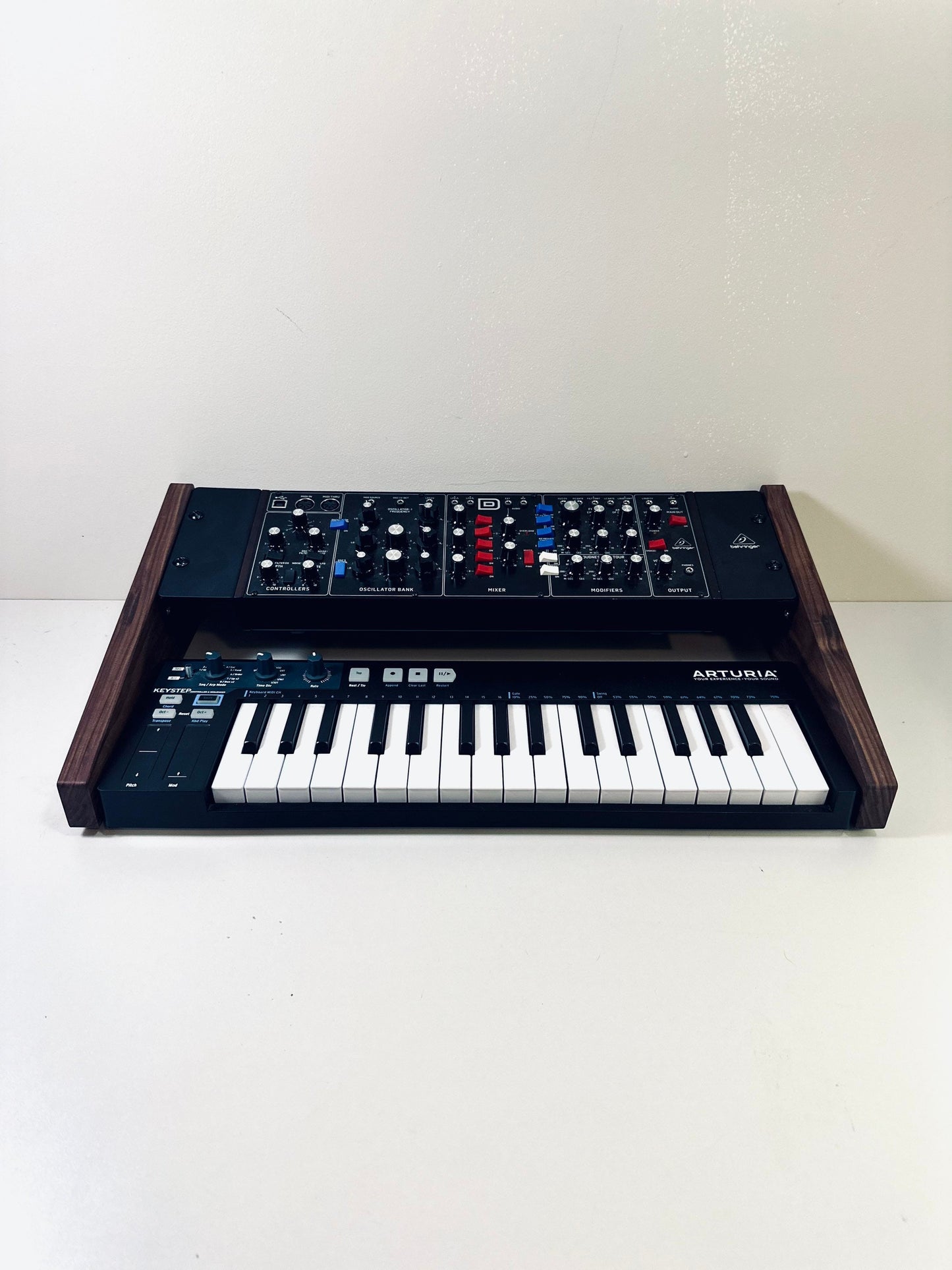 Arturia Keystep and 3u Synth Rack Stand