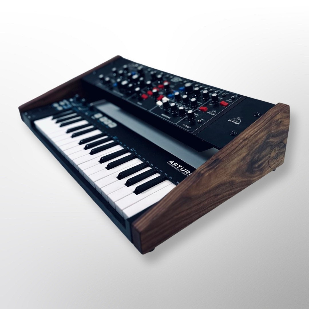 Arturia Keystep and 3u Synth Rack Stand